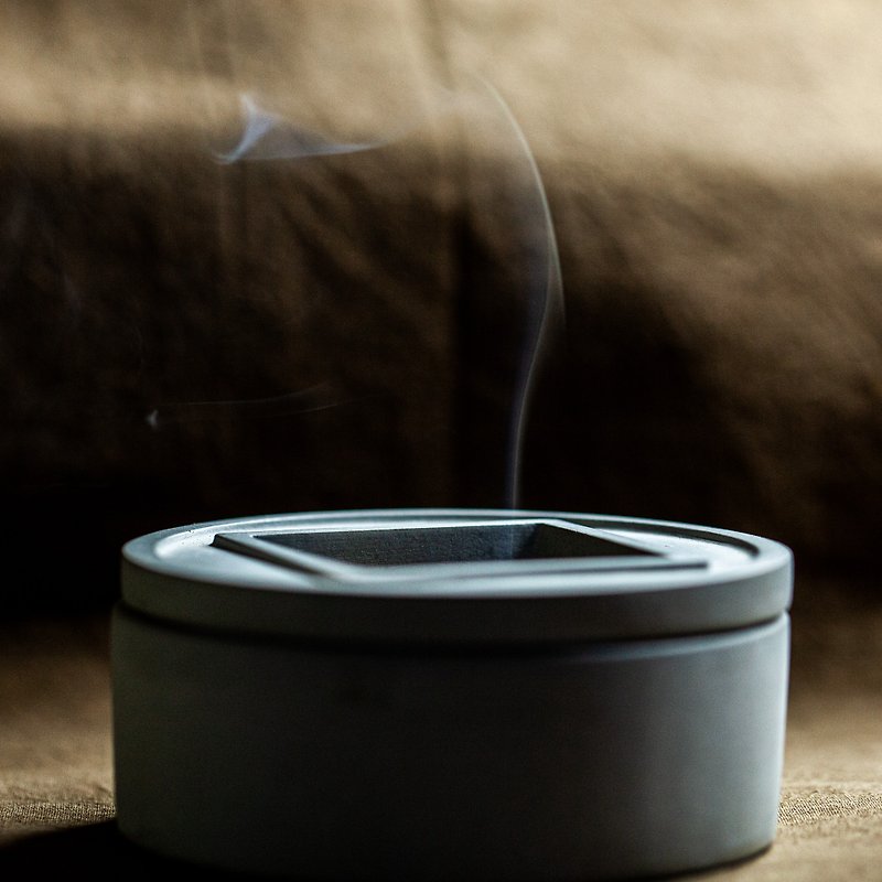 That is Qingshui Kunde. Qianshui Gain Plate Incense Burner - Fragrances - Cement Gray