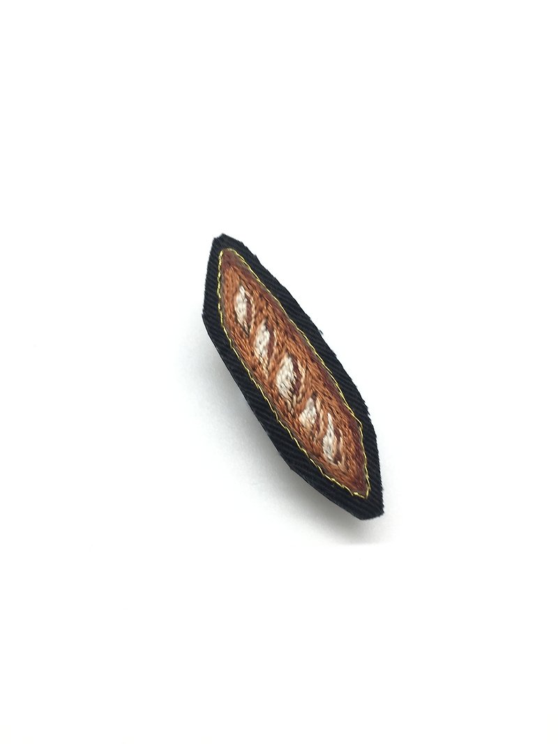 Tearoom I Baguette embroidery brooch - Brooches - Thread Brown