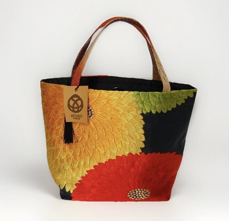 獨一無二100%絲質和服袋帶托特包 | 手工刺繡 | 日本藝術手提包 - 手提包/手提袋 - 絲．絹 黑色