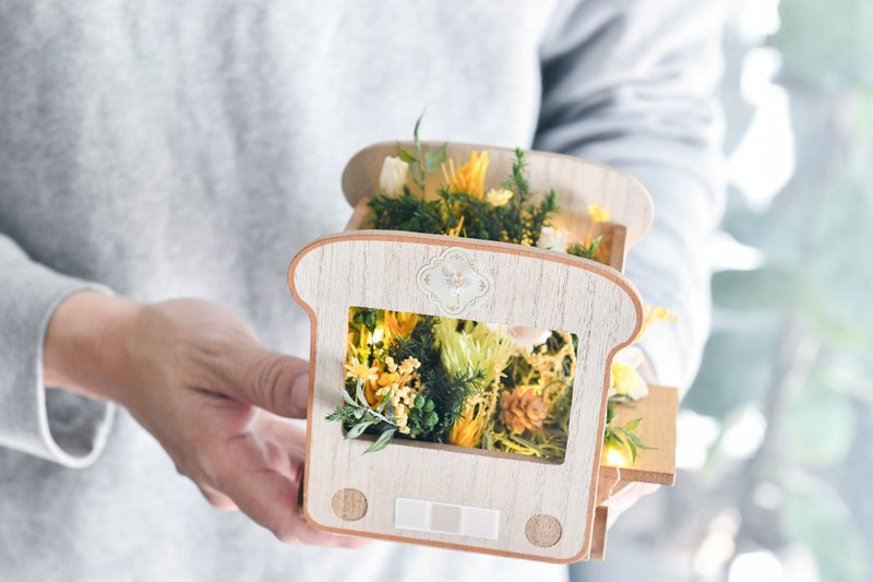 春天裡的可可菠蘿吐司號│COCOBOLO Flower & Toast Wagon - 擺飾/家飾品 - 植物．花 