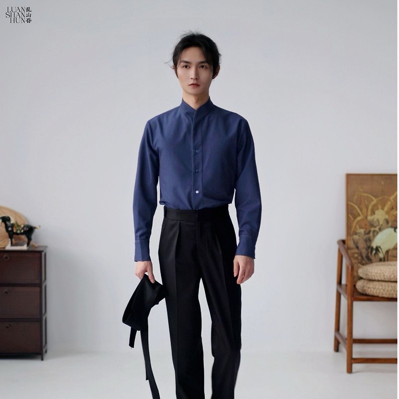 Luanshanhun New Chinese Style Original Double Curved Cardigan Shirt Denim Blue Stand Collar Long Sleeve Shirt - เสื้อเชิ้ตผู้ชาย - เส้นใยสังเคราะห์ สีน้ำเงิน