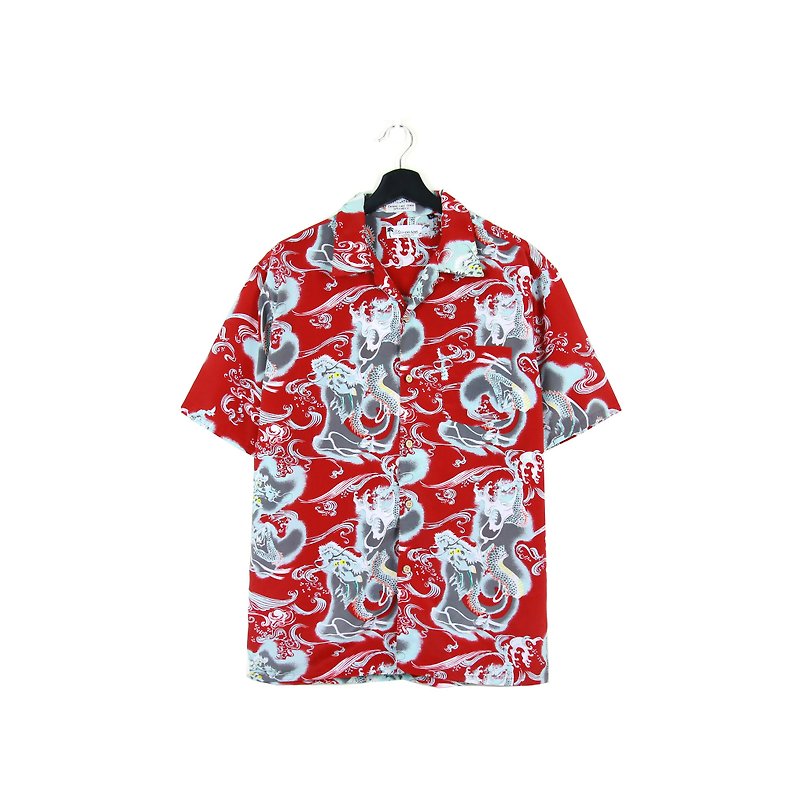 Back to Green :: and handle flower shirt red at the end of full version of dragon dance / both men and women can wear / / vintage (S-23) - Men's Shirts - Polyester 