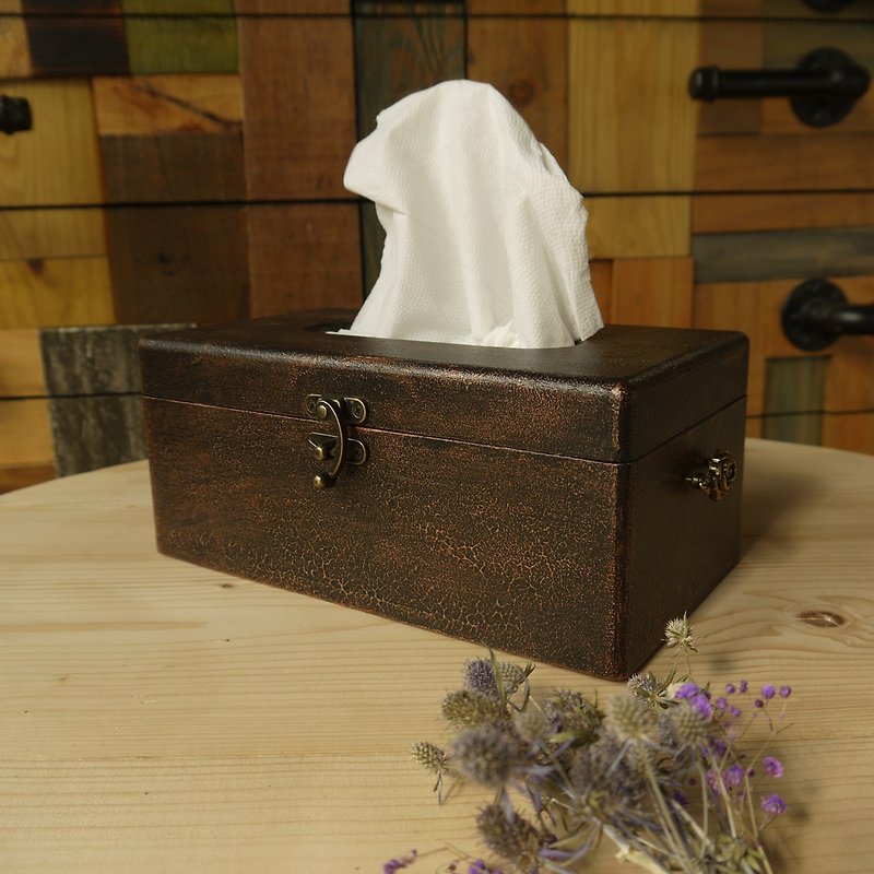 Handmade log imitation forged Tissue Box, country style imitation forged Tissue Box, toilet paper box, handmade wood work - กล่องทิชชู่ - ไม้ สีทอง