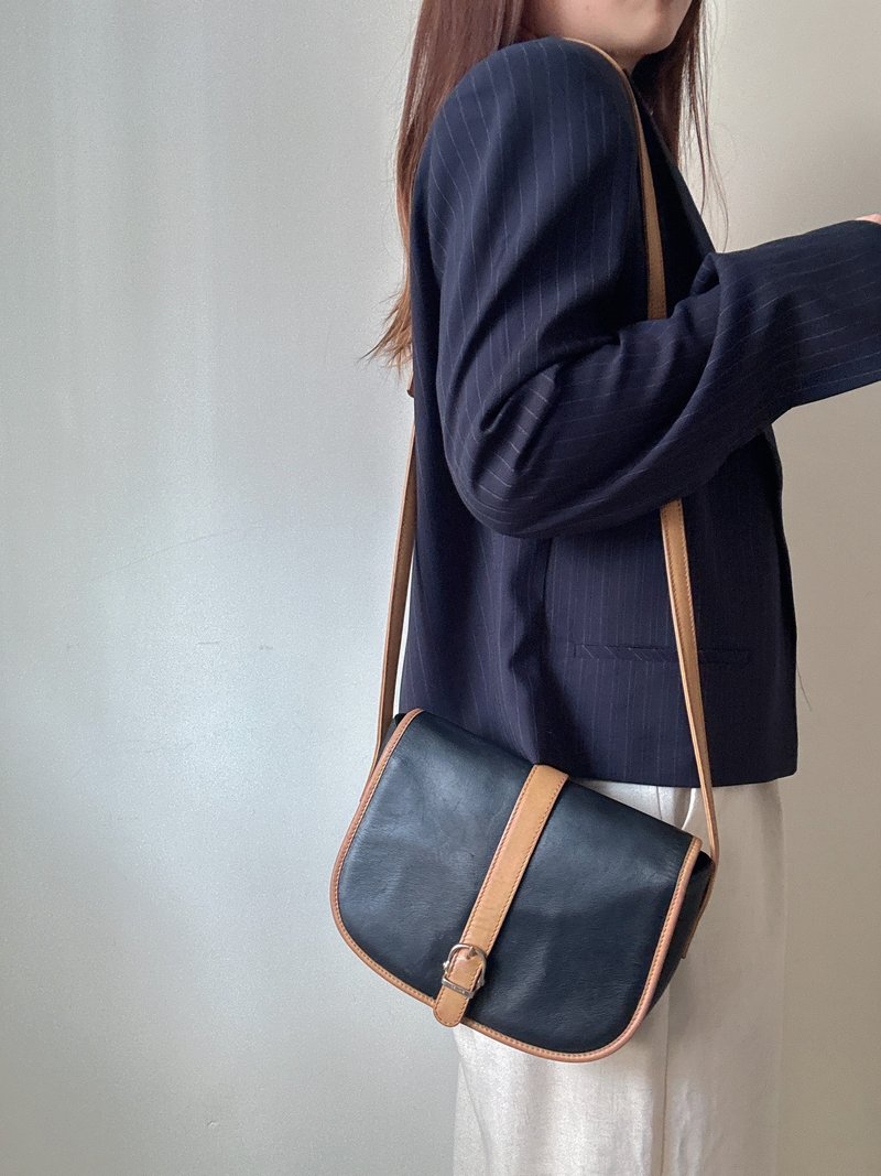 中古名牌 Celine 馬蹄扣斜背包 古著 側背包 男女可用 意大利製 - 側背包/斜背包 - 真皮 黑色