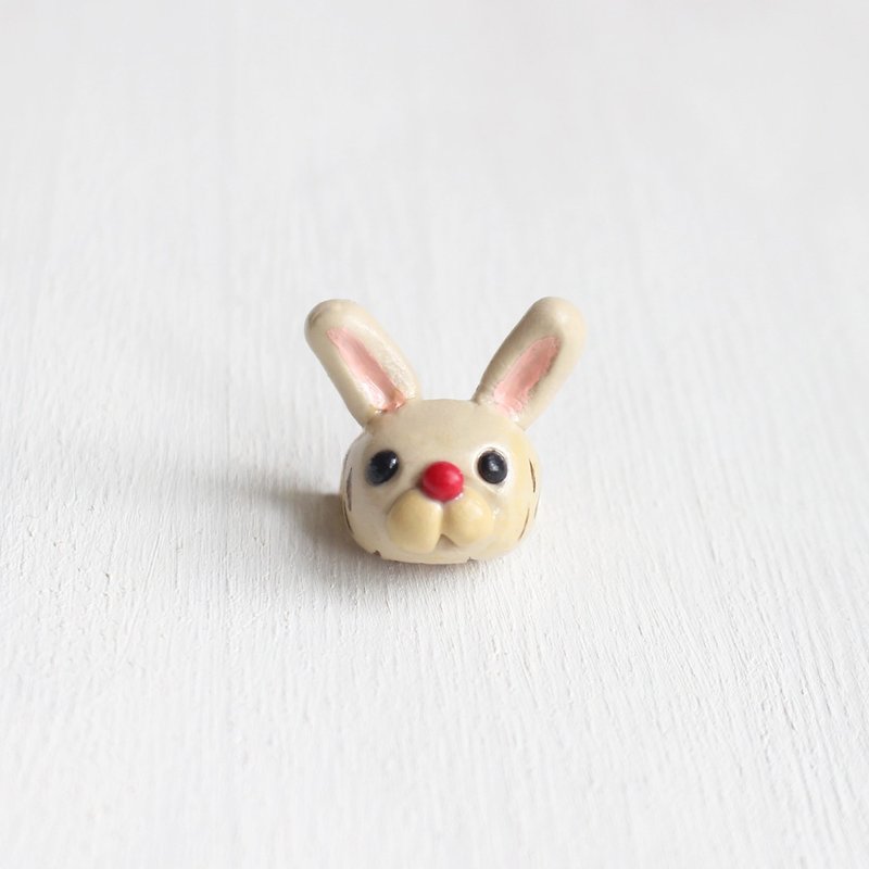 Hare brooch / Handmade pin - เข็มกลัด - ดินเผา สีกากี