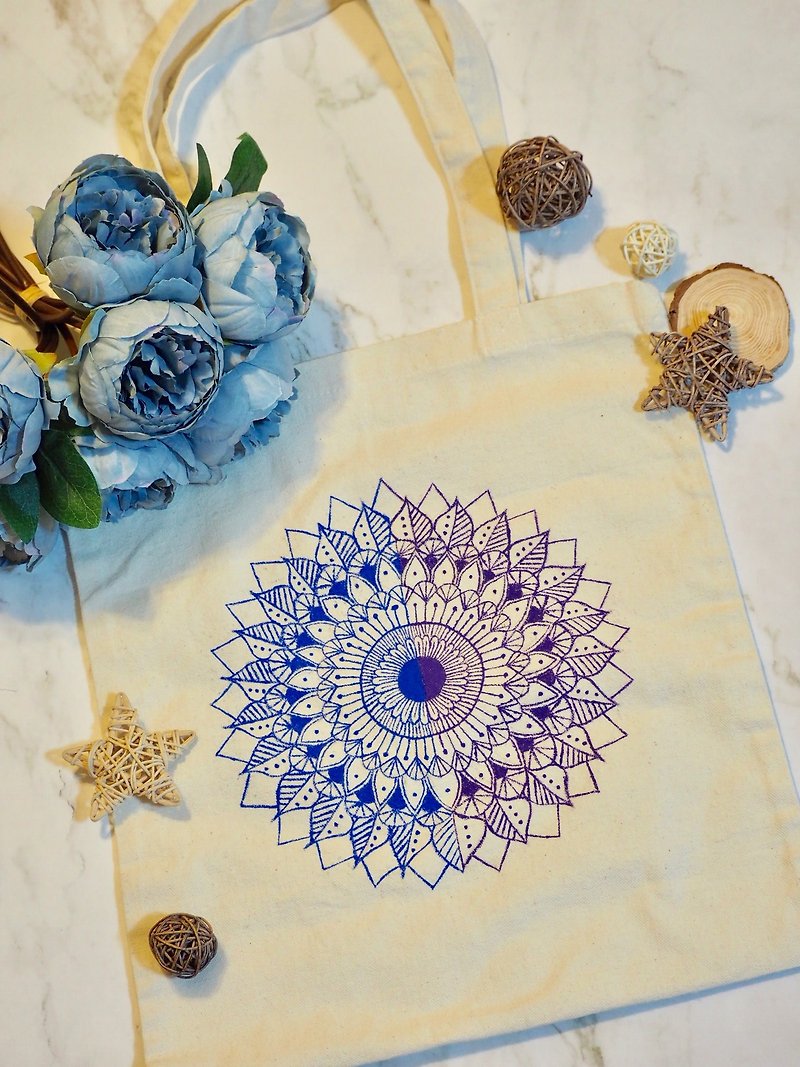 手繪 帆布袋 手繪袋 本土 Henna Mandala 彩繪 漢娜 曼陀羅 禪繞 - 側背包/斜背包 - 棉．麻 白色