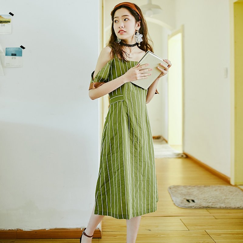 Anne Chen 2018 summer new style literary women's color contrast special sleeves dress skirt dress - ชุดเดรส - เส้นใยสังเคราะห์ สีเขียว