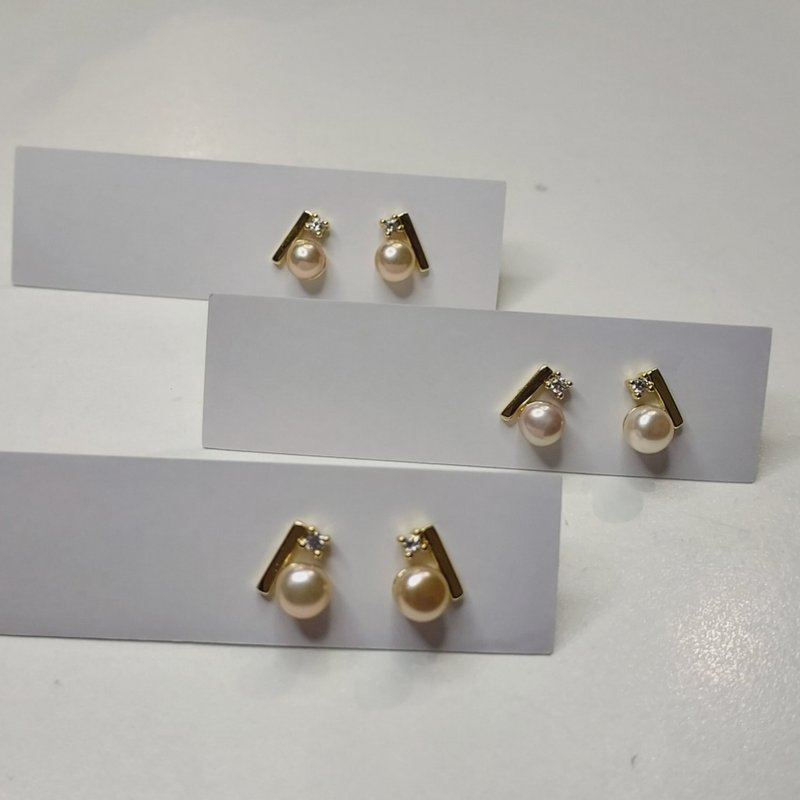 (Free shipping in Hong Kong) Japanese freshwater pearl and Stone earrings - ต่างหู - ไข่มุก 