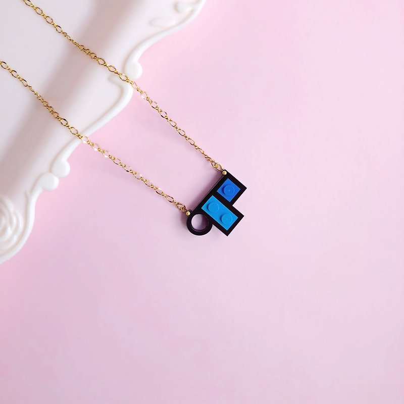 LEGO summer blue geometric versatile acrylic necklace
