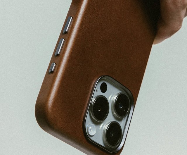 NOMAD ノマド iPhone 16 Pro レザーケース ブラウン Amazon.co.jp: ［NOMAD］ノマド iPhone 16 Pro Max レザーケース