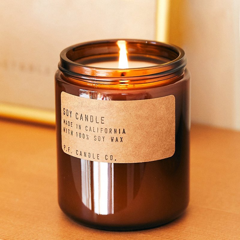 PF Candle CO. アメリカの手作りの香りのキャンドル 7.2 オンス、選択なしでランダムに発送 - キャンドル・燭台 - 蝋 