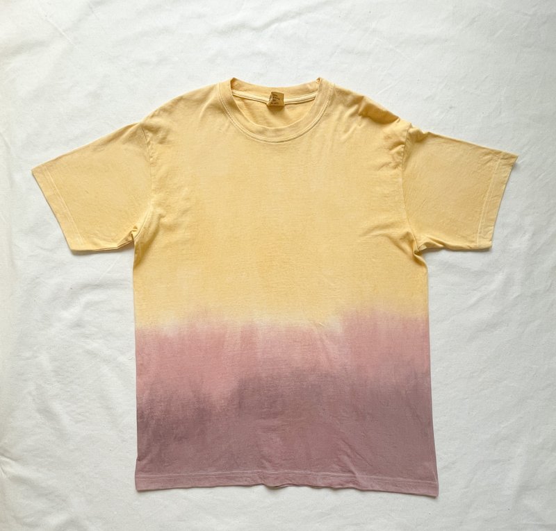 日本製 Hand dyed  Before Sunset 泥染めオーガニックコットンTシャツ　夕日を纏う  Mud dyed organic cotton - 女 T 恤 - 棉．麻 黃色