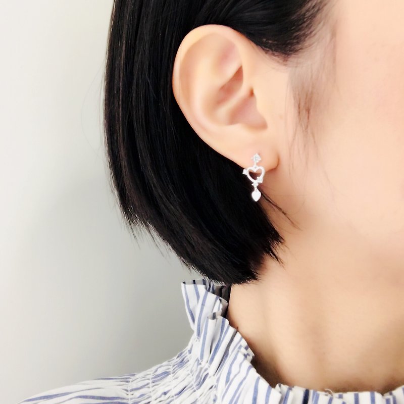 Love season S925 sterling silver earrings anti-allergy - ต่างหู - เงินแท้ สีเงิน