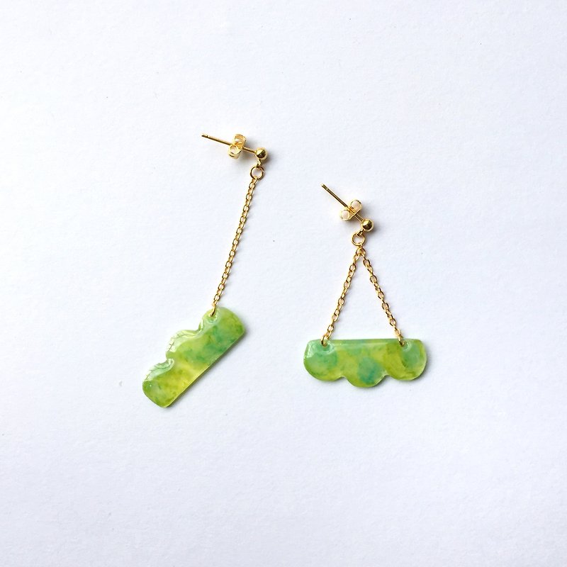 Cyan watercolor hill clip/pin earrings - Earrings & Clip-ons - Resin Transparent