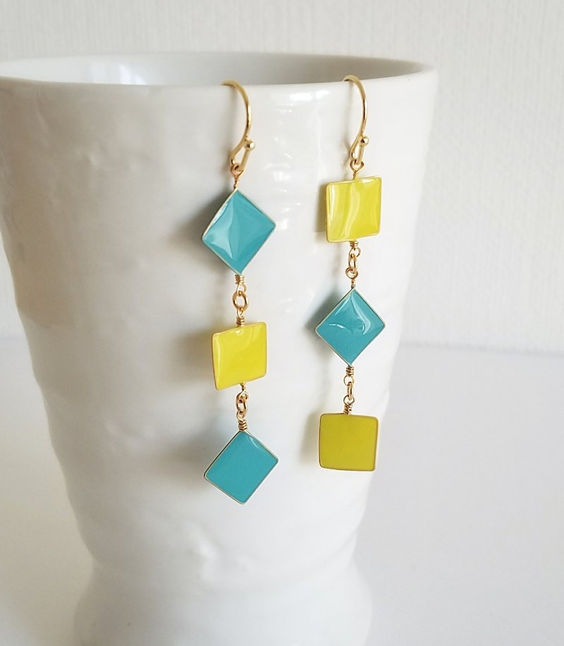 pastel square pierced or clip-on earrings green & yellow - Earrings & Clip-ons - Resin Blue