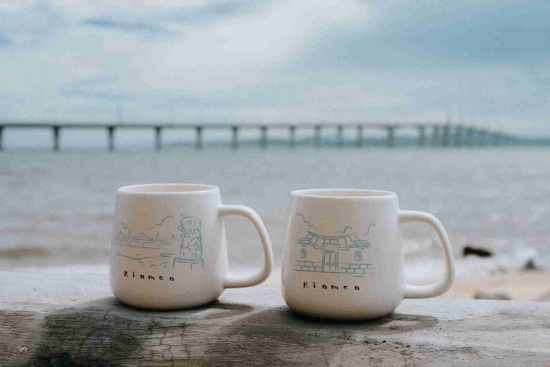 【妙妙屋庇護工場】陶瓷馬克杯 - 咖啡杯/馬克杯 - 陶 白色