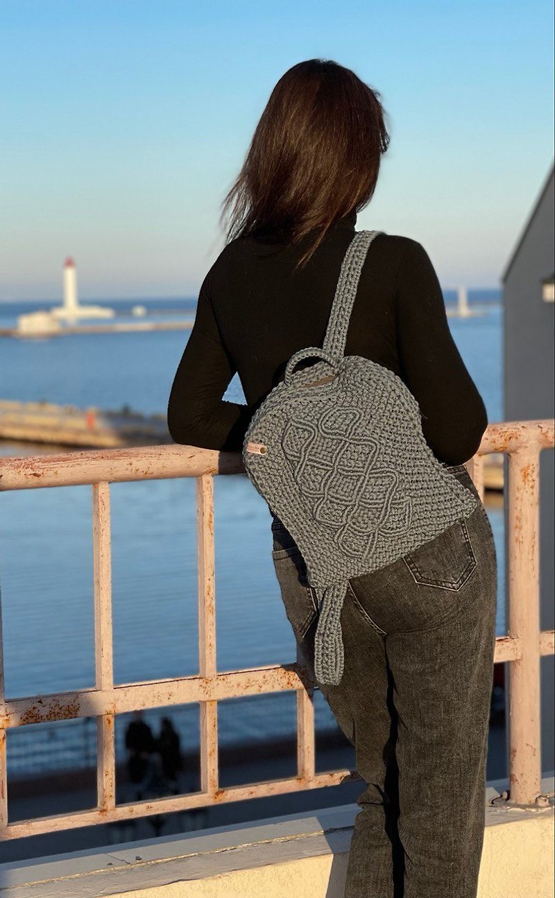 Bag backpack woven using macrame technique. - 後背包/書包 - 其他材質 