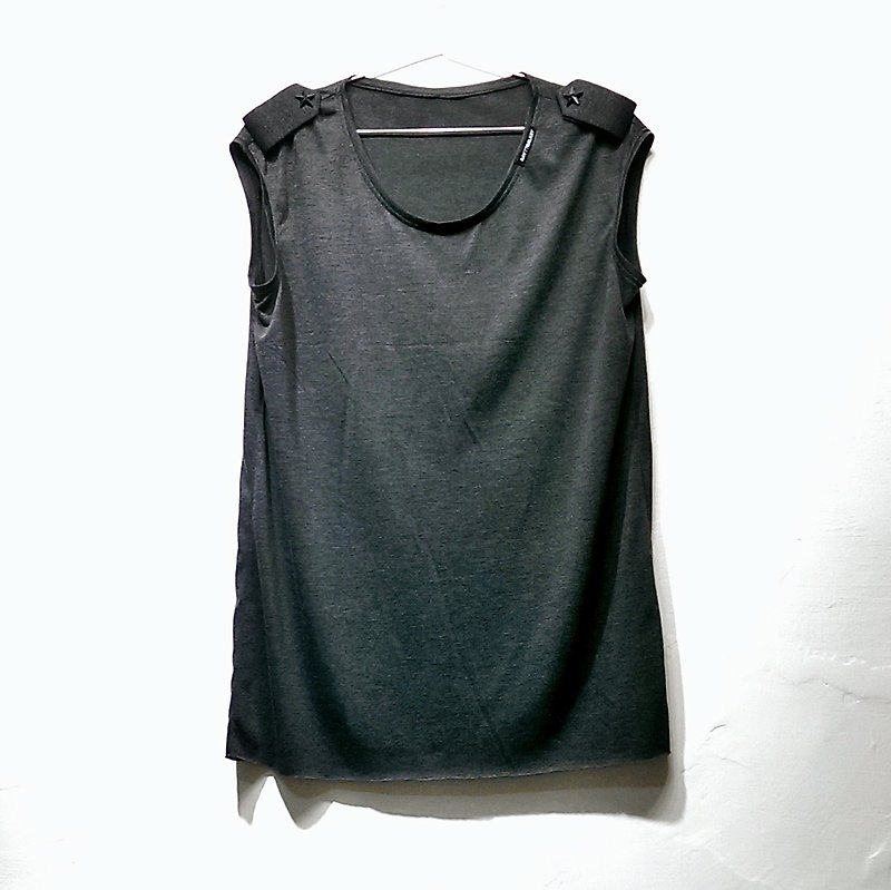 暗黑中性軍裝肩章寬鬆上衣(女) Ray77 Galaxy - 女 T 恤 - 聚酯纖維 灰色