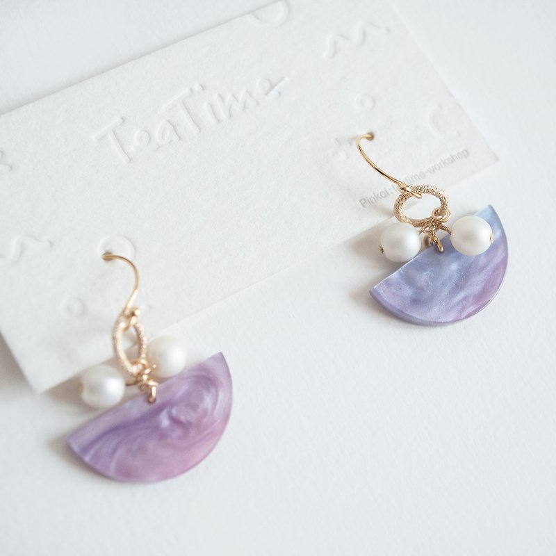 Teatime half moon type pale purple light blue earrings ear clip - Earrings & Clip-ons - Acrylic Purple