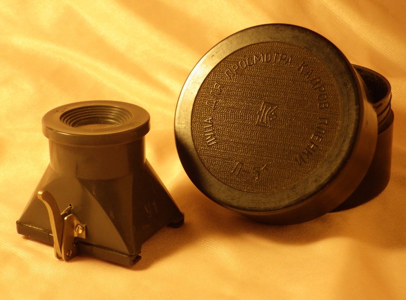 L-5 5x LOUPE magnifying glass viewer for 35mm film enlarger prints KMZ USSR case - 相機/拍立得/底片相機 - 其他材質 黑色