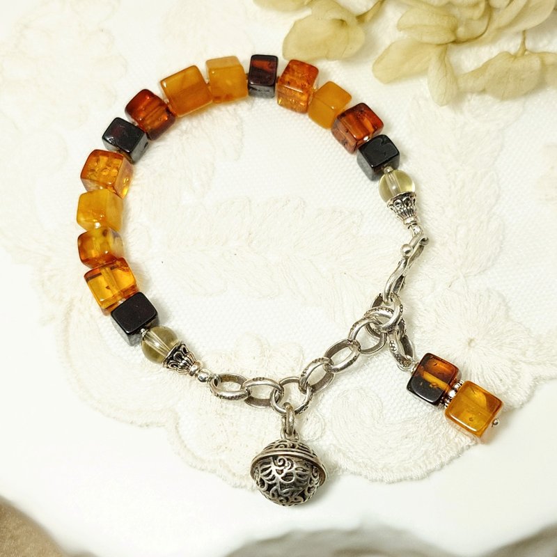 Bracelet Amber Tea Crystal Bell 925 Silver Jewelry Hand Beads - สร้อยข้อมือ - เครื่องเพชรพลอย 