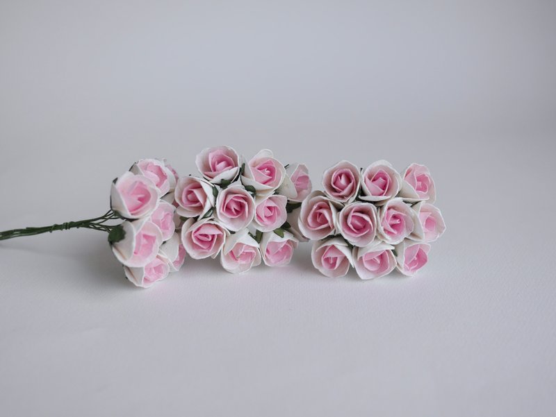 Paper flower, 25 pieces, size 1.5 x 2 cm. budding rose flower, pink white color. - 其他 - 紙 粉紅色