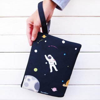 宇宙を抱きしめよう：宇宙飛行士は偉大だ - クラッチ