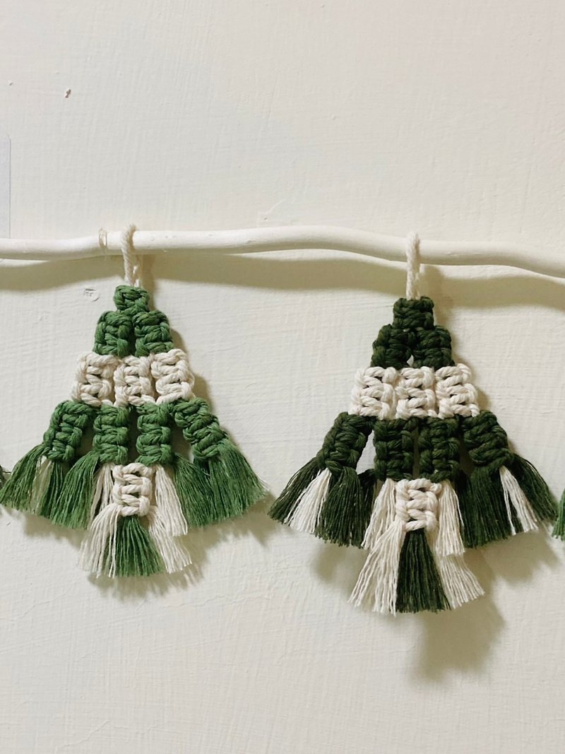 White snow and green leaves Christmas tree - Christmas series limited (5 pieces in 1 set) - Items for Display - Cotton & Hemp 