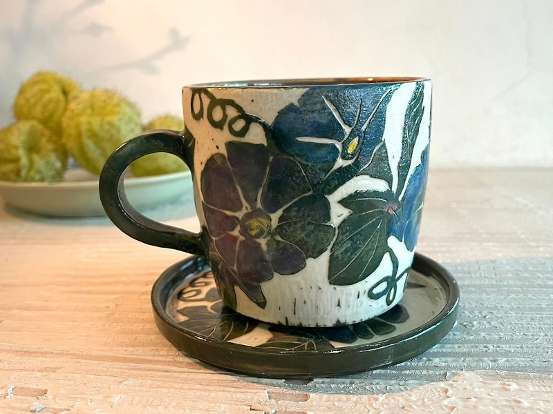 朝顏。牽牛花刻畫咖啡杯盤組(售完再製款)_陶器馬克杯 - 咖啡杯 - 瓷 綠色