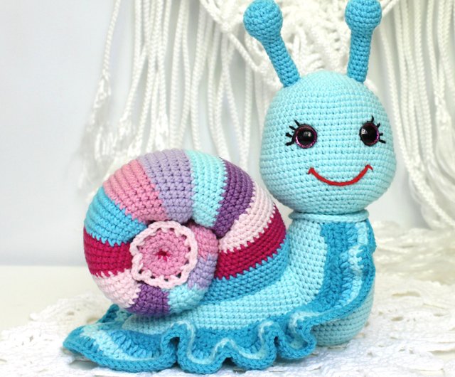 【かたつむり】ページ カタツムリ｜ドキドキいっぱい！虫のくらし写真館｜学習｜本を探す