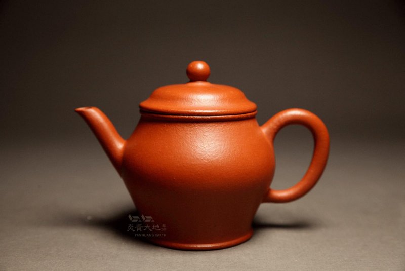 【瓮體】炎黃大地藝術 龍山堂 傳統手工 黃龍山朱泥 150cc - 茶壺/茶杯/茶具 - 陶 紅色