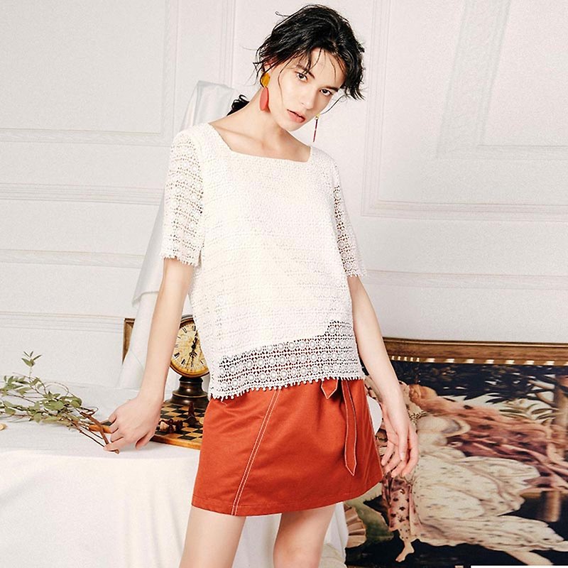 Annie Chen 2018 summer new literary women's party collar hollow seven-point sleeve T-shirt - Women's T-Shirts - Polyester White