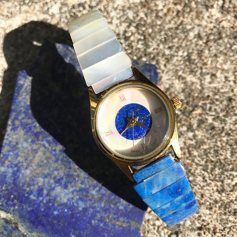 【Lost And Find】Elegant Natural Lazurite mother of pear watch - นาฬิกาผู้หญิง - เครื่องเพชรพลอย สีน้ำเงิน