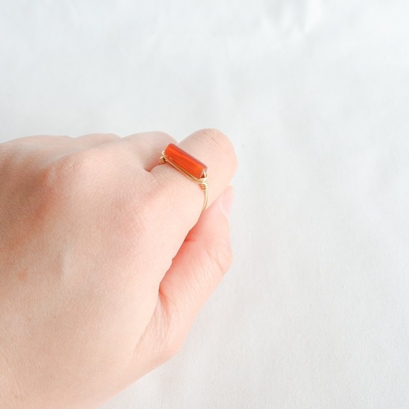Red Agate– Small Grain – Gold Ring – Natural Stone Ring - 戒指 - 其他金屬 紅色