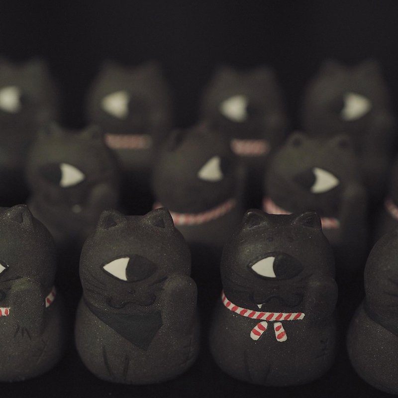 Porcelain Handmade Little Black Cat Incense Holder Small Decoration-Call Your Soul Meow Meow Meow - น้ำหอม - ดินเผา สีดำ