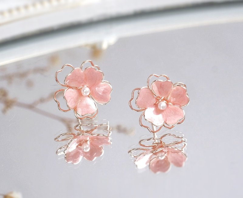 Wrap Double Layer Sakura Earrings-Sakura Pink - ต่างหู - วัสดุอื่นๆ สึชมพู