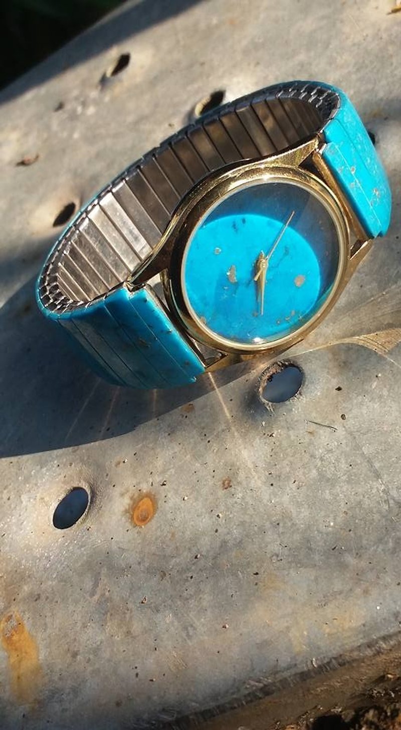 【Lost And Find】Natural gemstone Turquoise watch - นาฬิกาผู้หญิง - เครื่องเพชรพลอย สีน้ำเงิน
