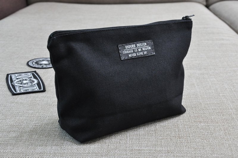 ENDURE/大尺寸化妝包 - กระเป๋าเครื่องสำอาง - ผ้าฝ้าย/ผ้าลินิน สีดำ