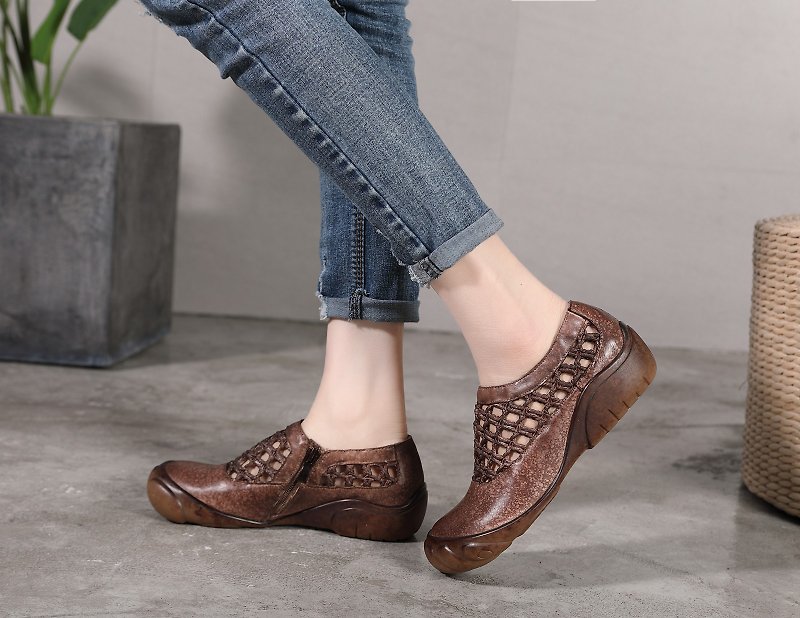 Mesh hollow breathable leather single shoes literary retro flat casual women's shoes - รองเท้าลำลองผู้หญิง - หนังแท้ สีนำ้ตาล