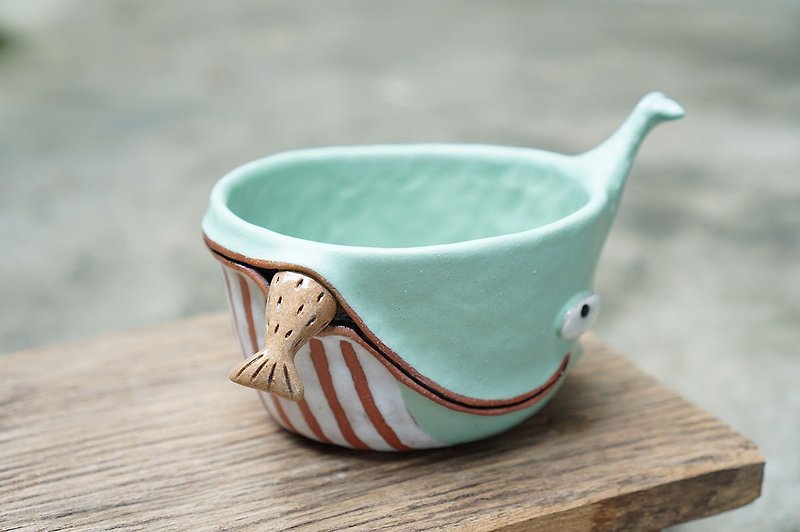 Whale pot , Whale plant pot , Handmade ceramics , pottery  - 花瓶/花器 - 陶 藍色