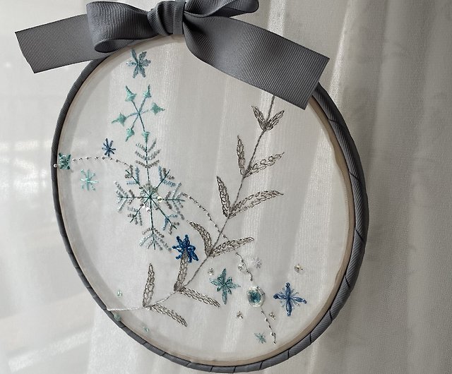 Embroidery Beads Enjoy every moment - Shop Embroidery Beads maki embroidery  Wall Décor - Pinkoi