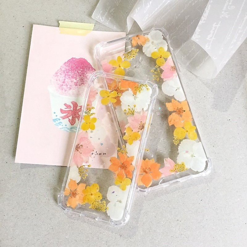 Summer Dream - pressed flower phone case - เคส/ซองมือถือ - พืช/ดอกไม้ สีส้ม