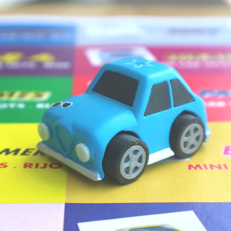 TOY CAR ( JAMES ) - 公仔模型 - 塑膠 