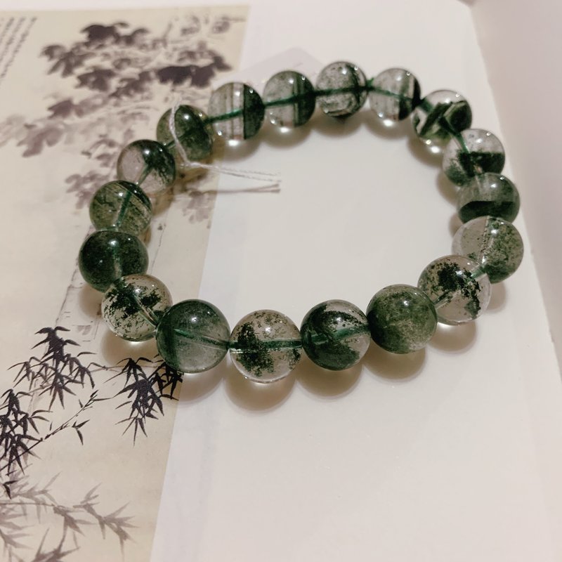 Sold out for admiring eyes full of green. Brazil Green Ghost Cornucopia Bracelet 10mm Natural Crystal Blessing - Bracelets - Crystal Green