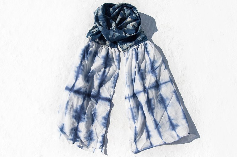 Blue dyed silk scarf/batik tie-dye silk scarf/plant dyed scarf/indigo woodcut print silk scarf-elephant butt - ผ้าพันคอถัก - ผ้าฝ้าย/ผ้าลินิน หลากหลายสี