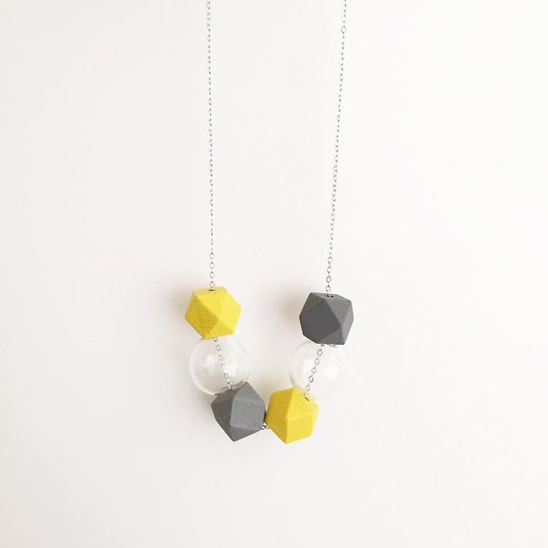 LaPerle summer yellow geometric glass beads transparent bubble bead necklace necklace necklace necklace birthday gift Geometric Glass Ball Necklace - สร้อยติดคอ - แก้ว สีเหลือง