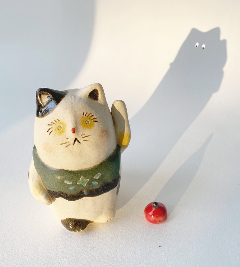 Hand-feeling pottery/green green lucky cat - ของวางตกแต่ง - ดินเผา สีเขียว