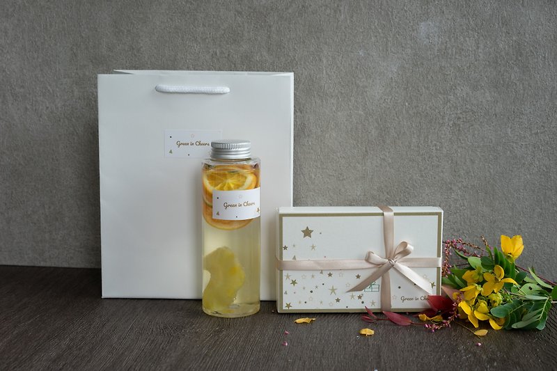 Christmas Gift Box (Set)  +  Bottle + Bag - Dried Fruits - Fresh Ingredients White