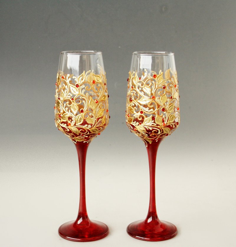 Wedding Red Gold Wine Glasses Valentine's day, New Year ,Hand-painted, set of 2 - แก้วไวน์ - แก้ว สีแดง