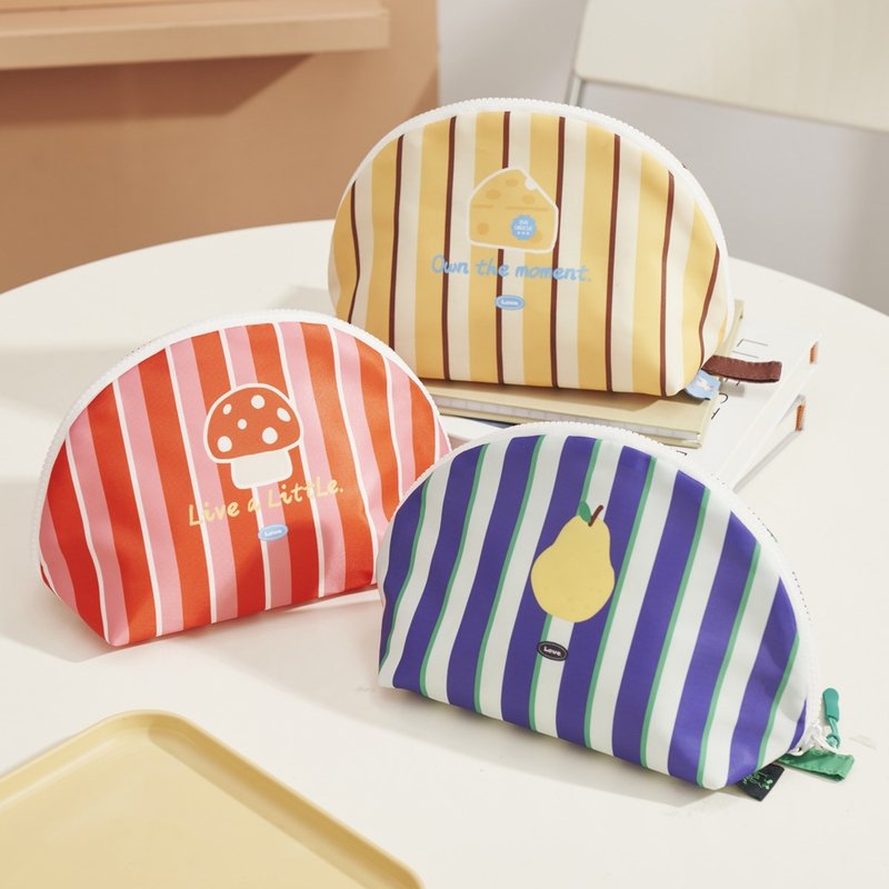 Cute Mushroom Cheese Stripe Cosmetic Bag Shell Bag Storage Bag - อื่นๆ - เส้นใยสังเคราะห์ 